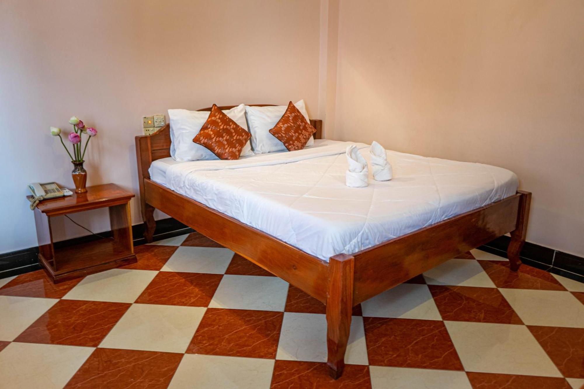 Nawin Palace Phnom Penh